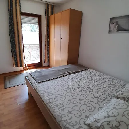 Airport Apartmants And Code Apartment