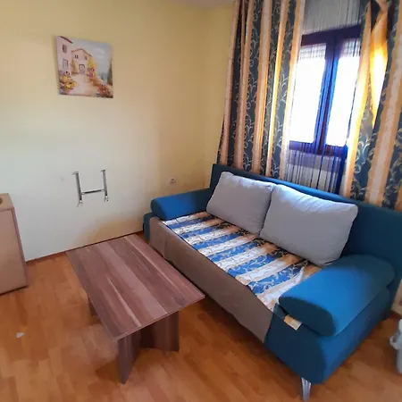 Airport Apartmants And Code Apartment